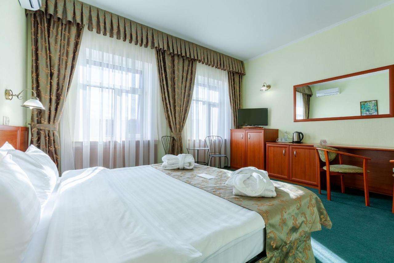 Bristol Zhiguly Hotel Samara Buitenkant foto